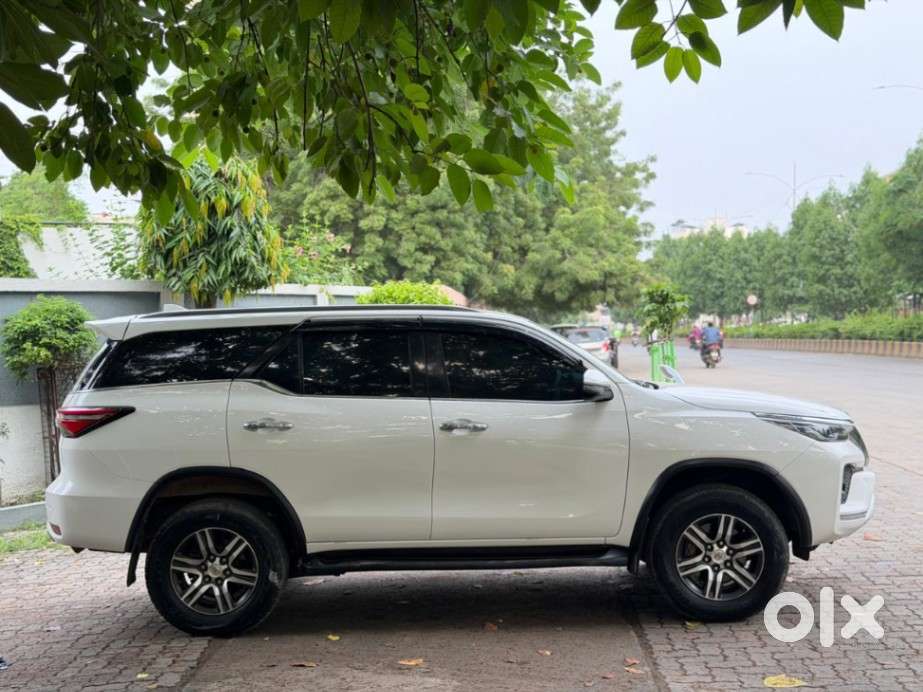 Toyota Fortuner 4x4 At, 2023, Diesel