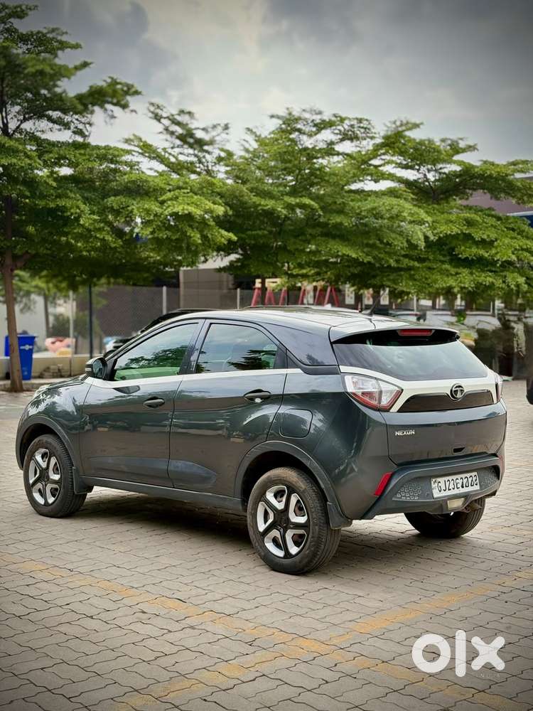 Tata Nexon 1.5 Revotorq Xm (s), 2018, Diesel
