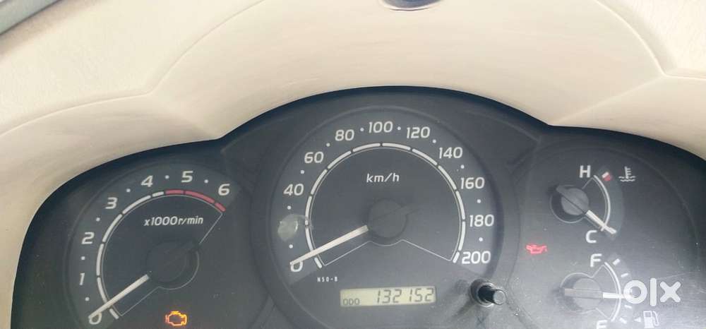 Toyota Innova 2.5 G (diesel) 8 Seater, 2011, Diesel