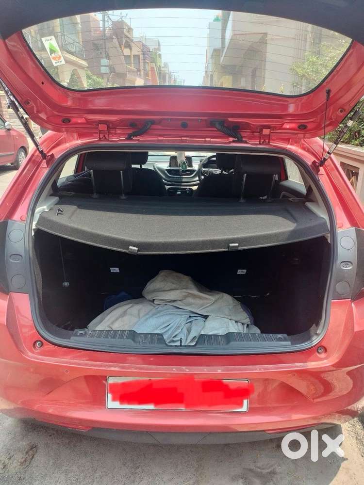 Tata Altroz Petrol 2023