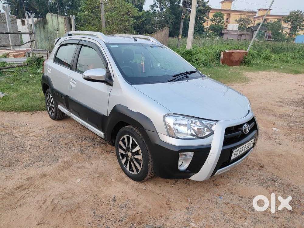 Toyota Etios Cross 1.2l G, 2015, Petrol