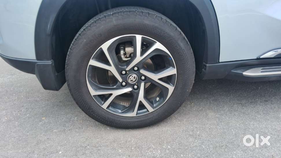 Toyota Urban Cruiser Hyryder 1.5 V Hybrid, 2025, Petrol