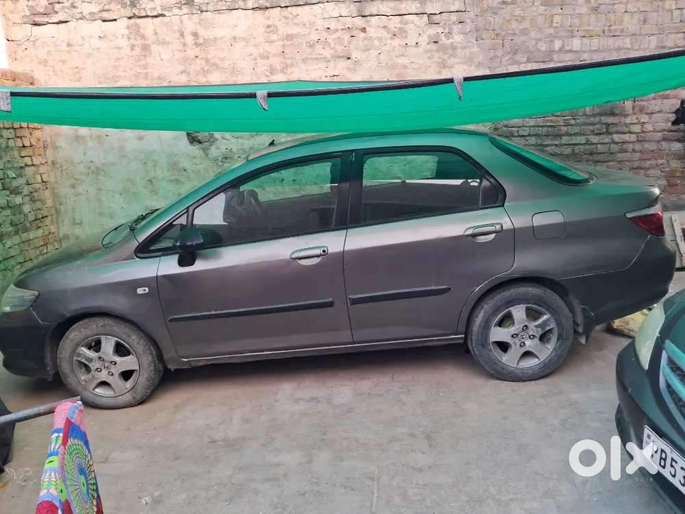 Honda City Zx 2007 Cng & Hybrids 175000 Km Driven