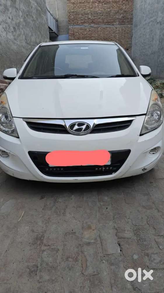 I20 Car For Sale Of 2010 Model With Cng And Alloy Wheels