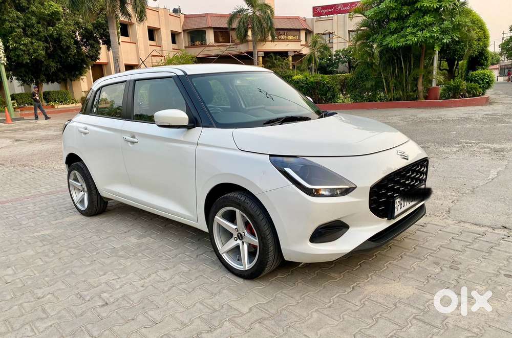 Maruti Suzuki Swift 1.2 Vxi (o), 2025, Petrol