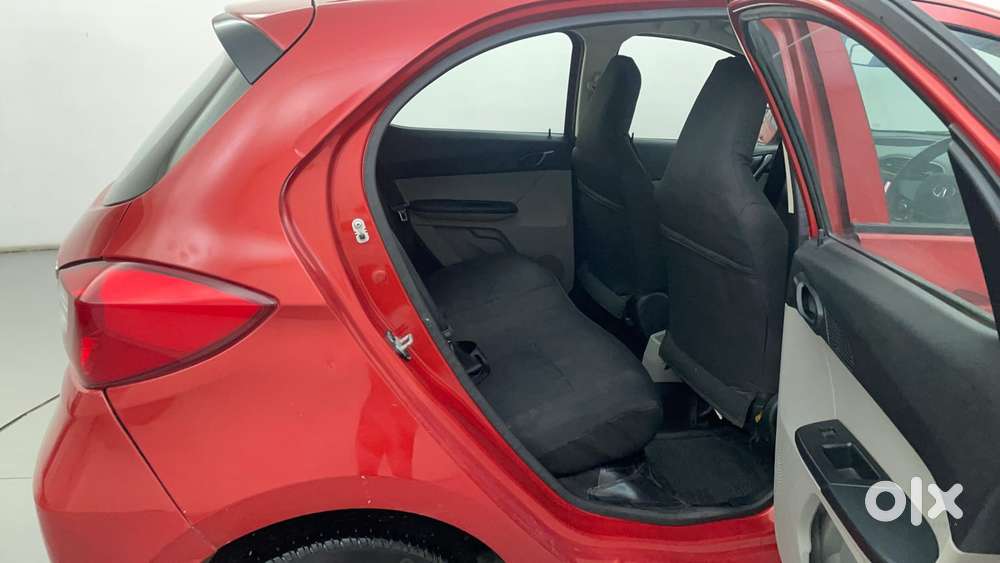 Tata Tiago 1.2 Revotron Xta, 2017, Petrol