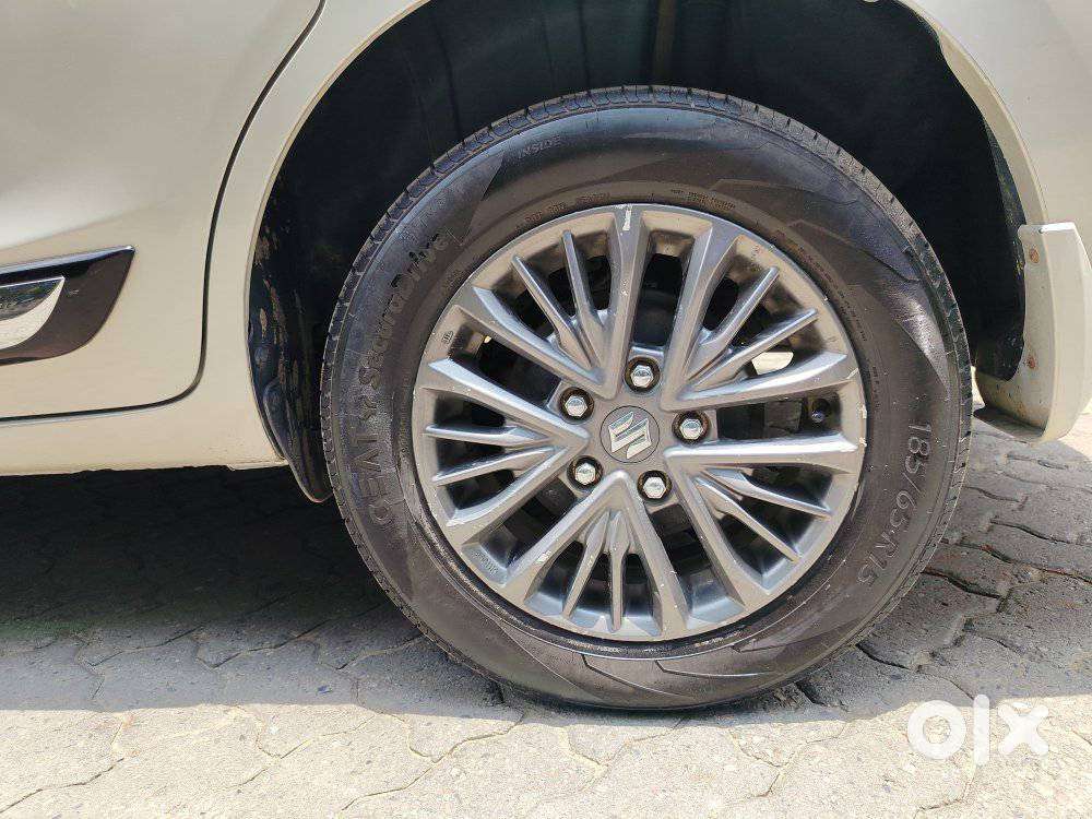 Maruti Suzuki Ertiga Zxi At Shvs, 2019, Petrol