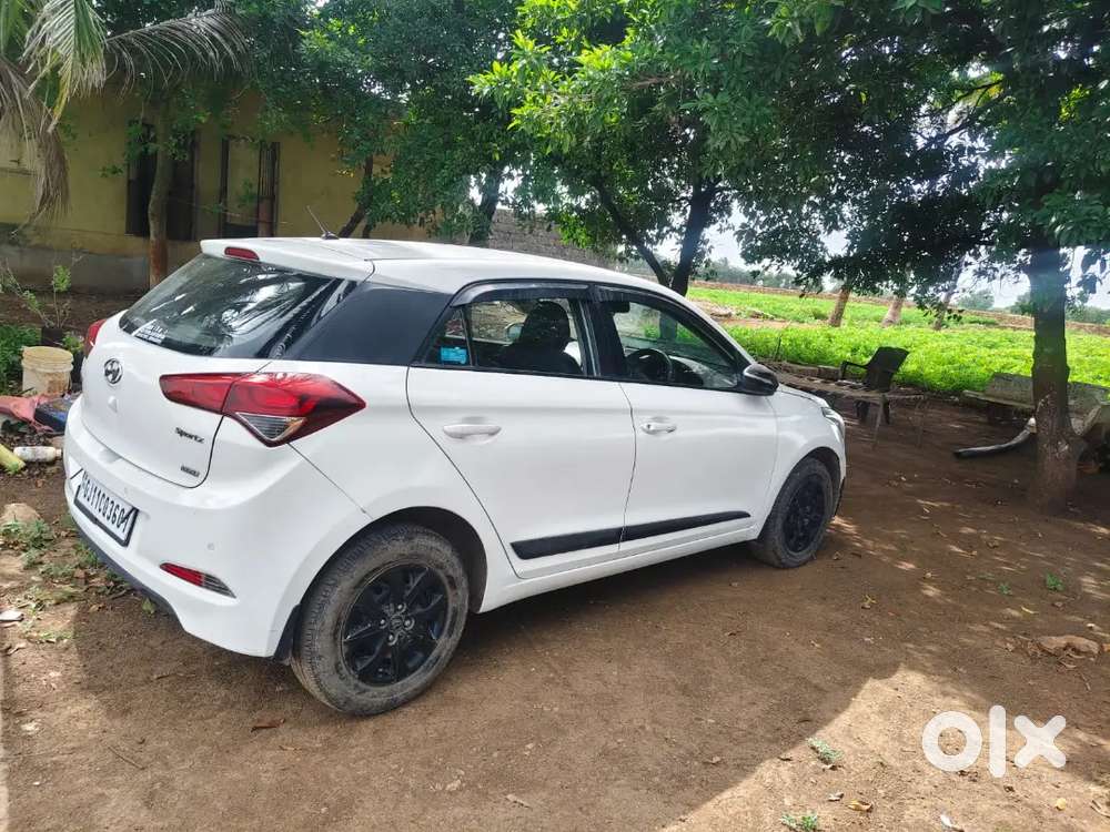 Hyundai I20 Sportz Ivt 2016 Km Driven