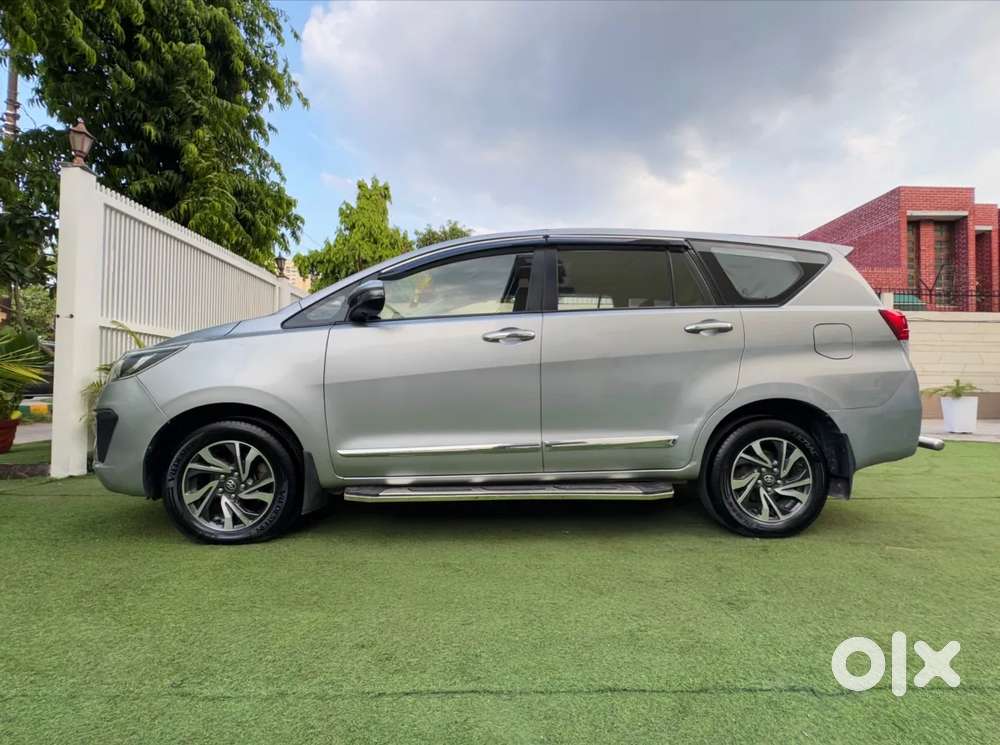 Toyota Innova Crysta [2020-ongoing] 2.7 Gx At 7 Str, 2021, Petrol