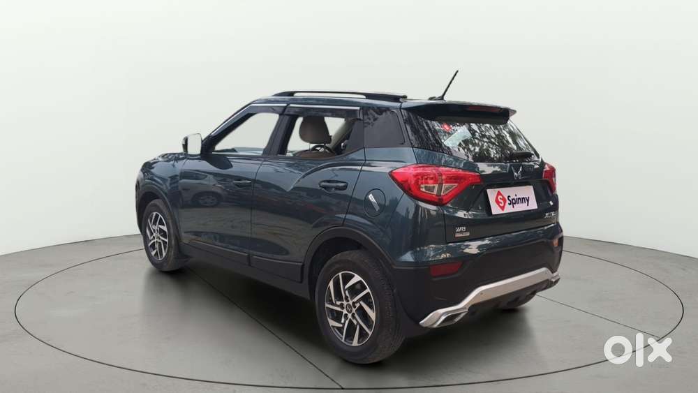 Mahindra Xuv300 1.2 W8 (o) Amt Petrol, 2022, Petrol