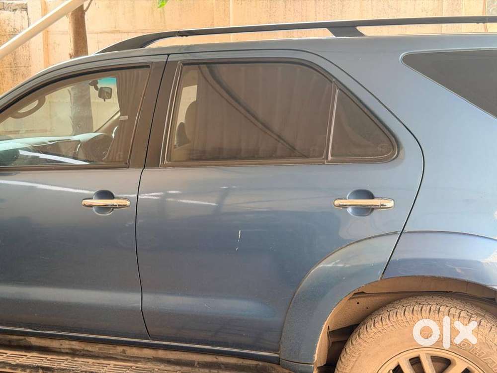 Toyota Fortuner 2012 4 X 2 Mt Metallic Blue