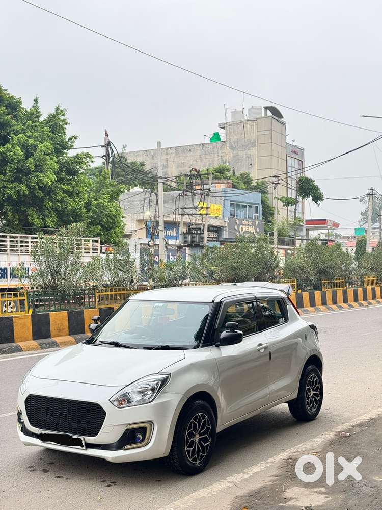 Maruti Suzuki Swift Petrol 2022