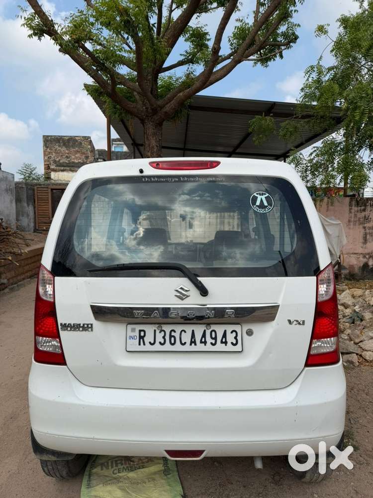 Maruti Suzuki Wagon R 2015 Last Month Insurence Complete Till Now