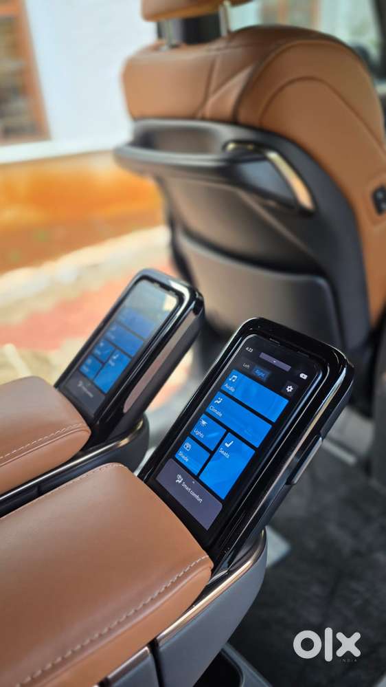 Toyota Vellfire Vip – Executive Lounge, 2024, Petrol