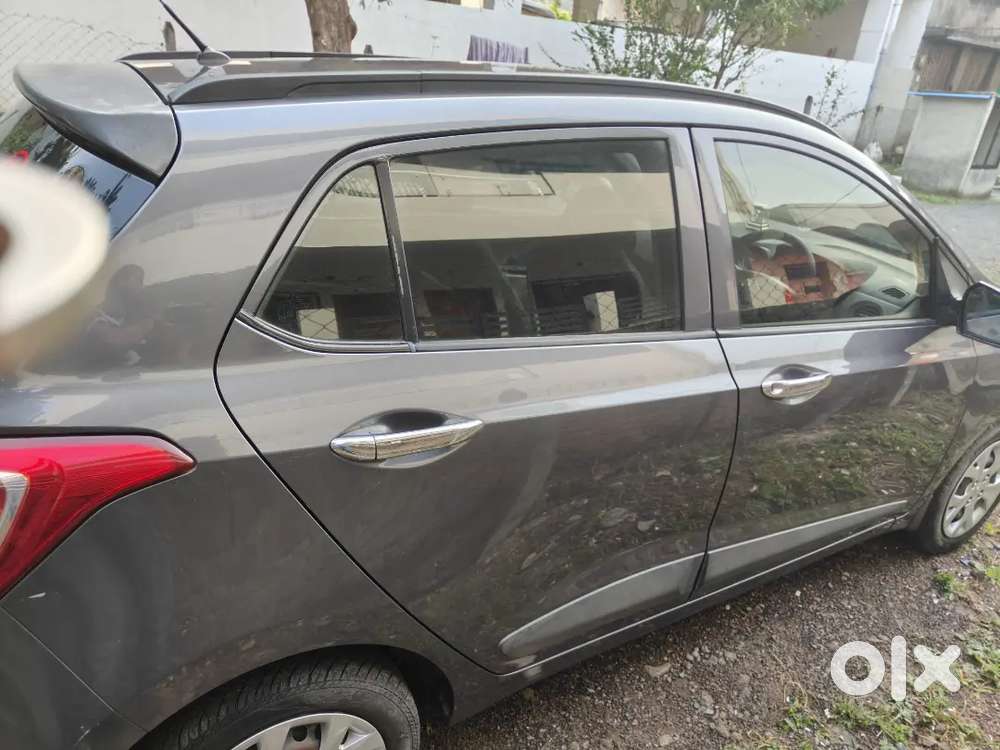 Hyundai Grand I10 2015 Petrol 67000 Km Driven