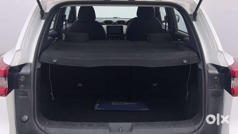 Nissan Magnite Xv Turbo, 2021, Petrol
