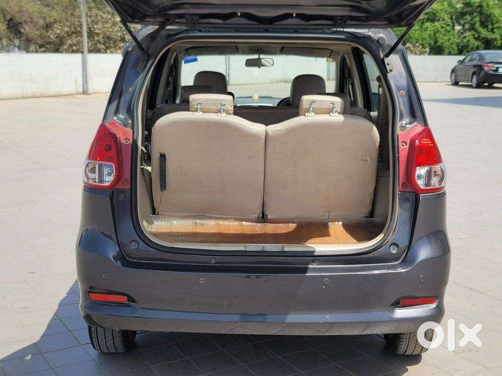 Maruti Suzuki Ertiga Vxi At Petrol, 2016, Petrol