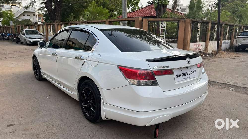 Honda Accord 2010, 2.4 Mt