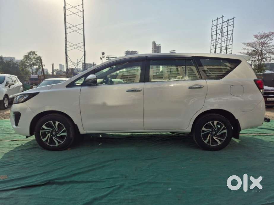 Toyota Innova Crysta