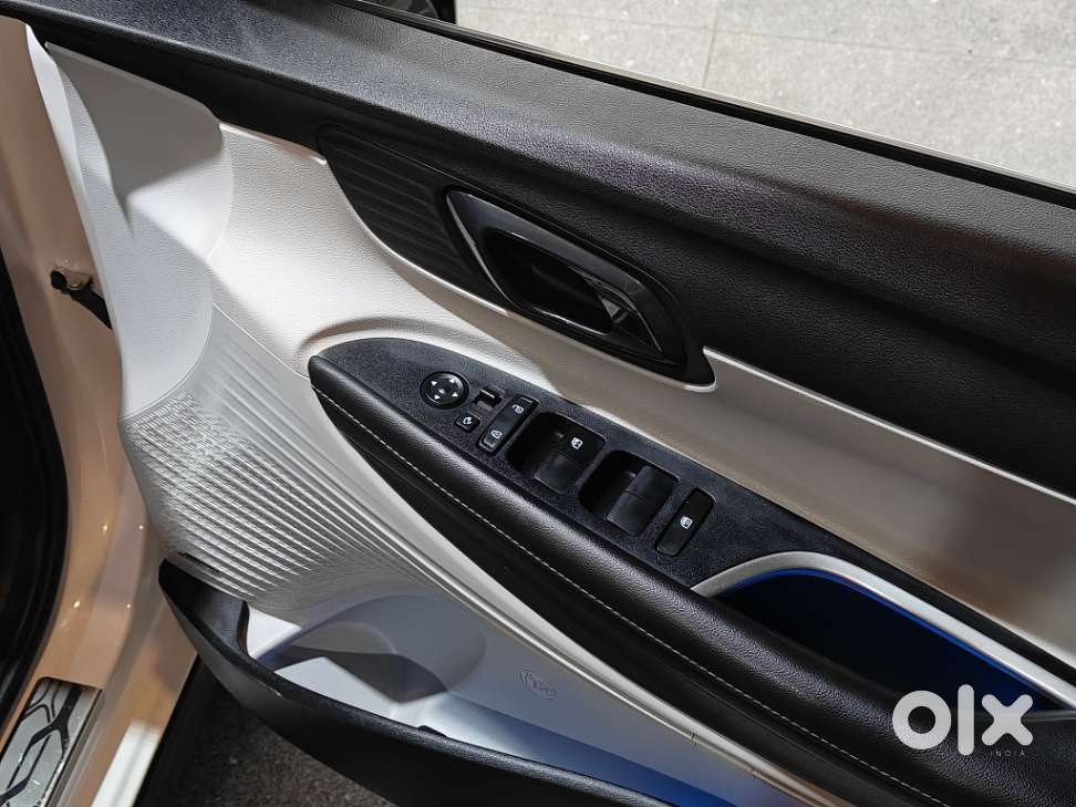 Hyundai New I20 1.2 Asta Mt, 2024, Petrol