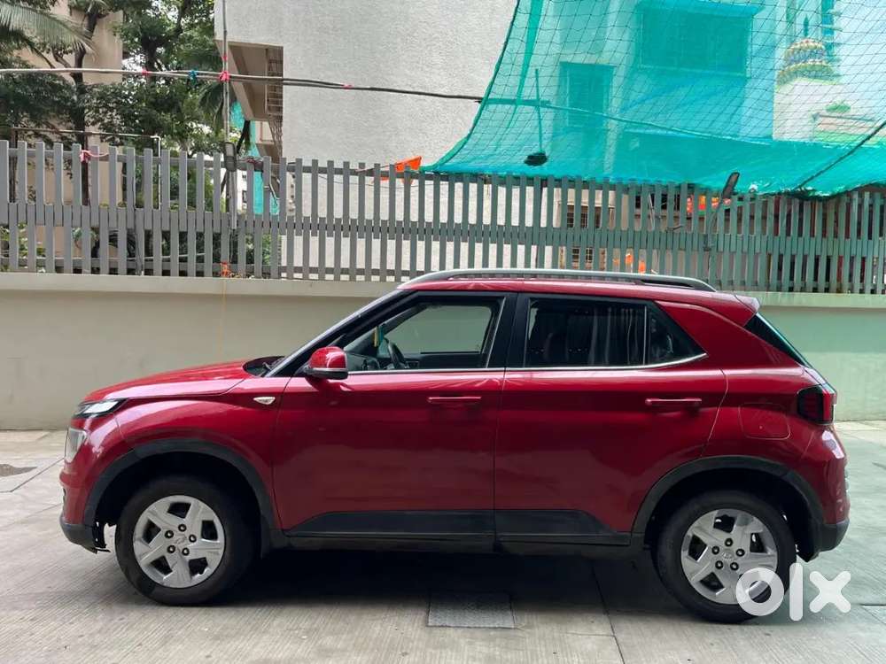 Hyundai Venue 2023 Petrol Single Owner For 5.25000