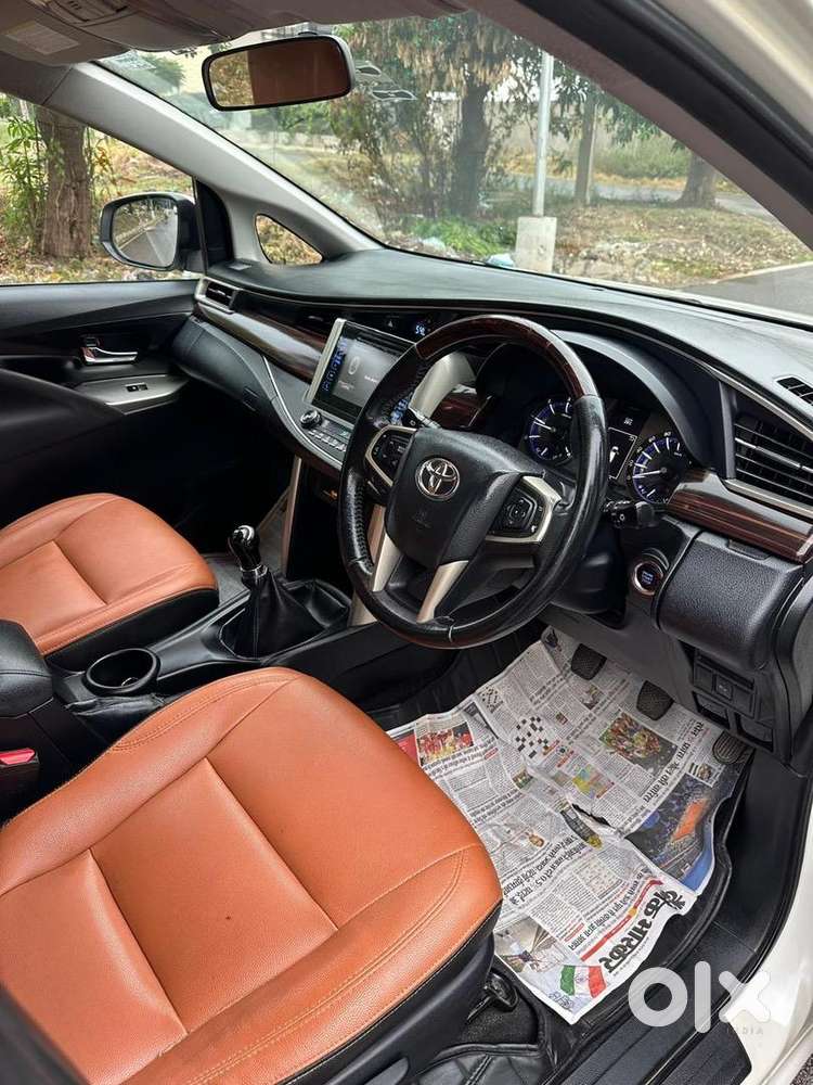 Toyota Innova Crysta 2017 Diesel Well Maintained