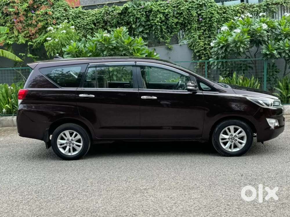 Toyota Innova Crysta 2.4 V 7 Str, 2016, Diesel