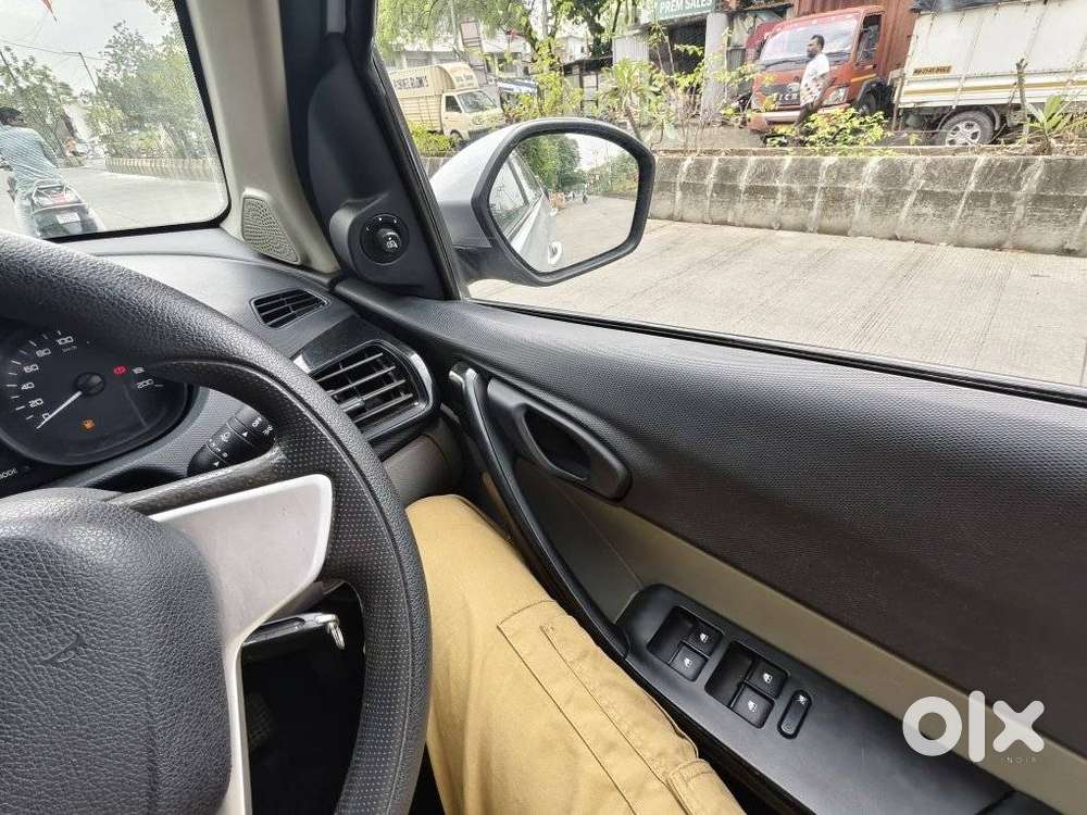 Tata Tiago 1.2 Revotron Xt, 2017, Petrol