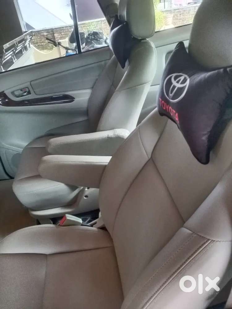 Toyota Innova 2015 Diesel 69900 Km Driven