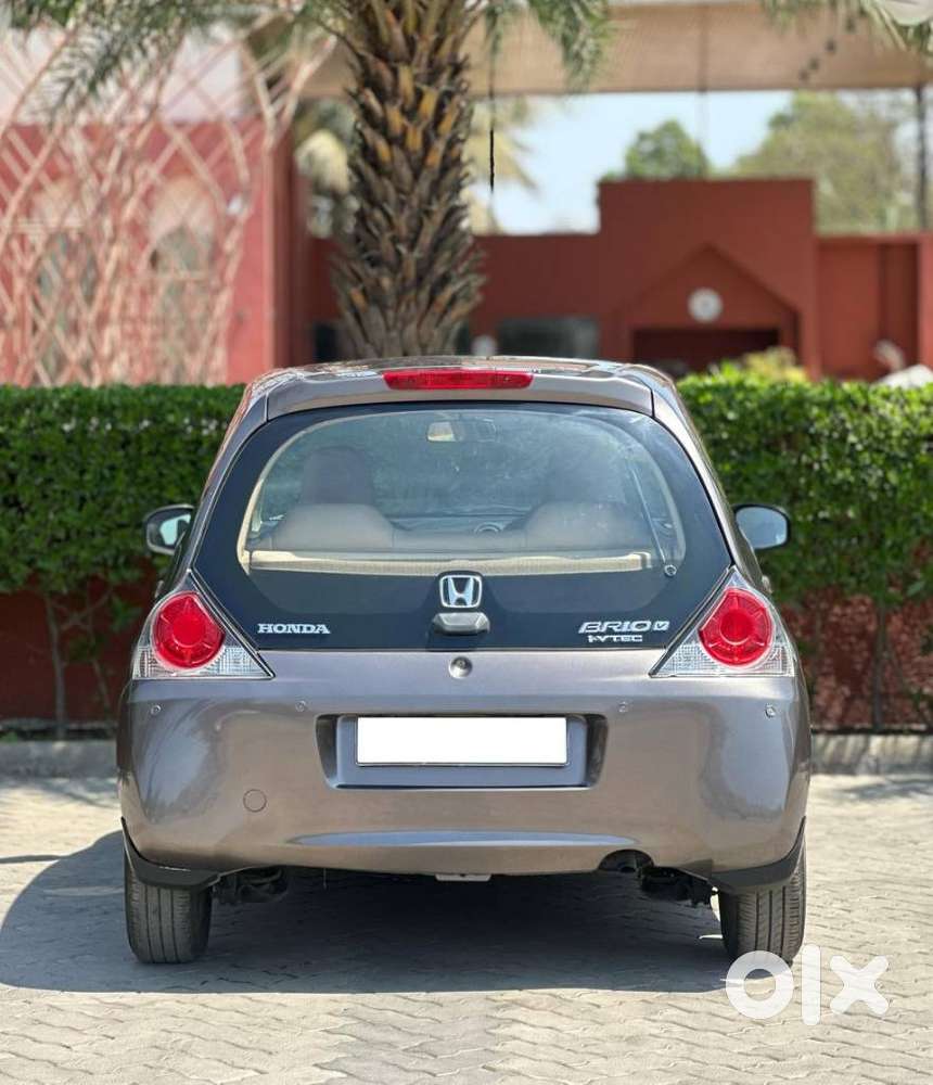 Honda Brio 2011-2013 V Mt, 2012, Petrol