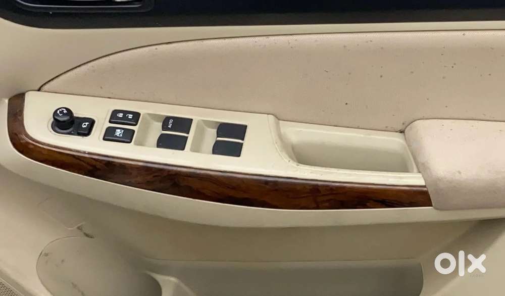 Maruti Suzuki Swift Dzire Amt Zxi, 2019, Petrol