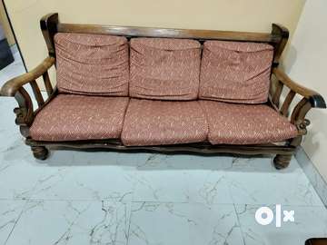 Olx best sale sofa chair