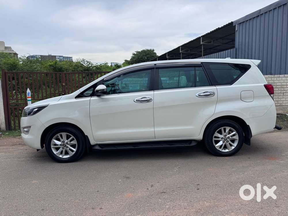 Toyota Innova Crysta 2.4 V 7 Str, 2018, Diesel