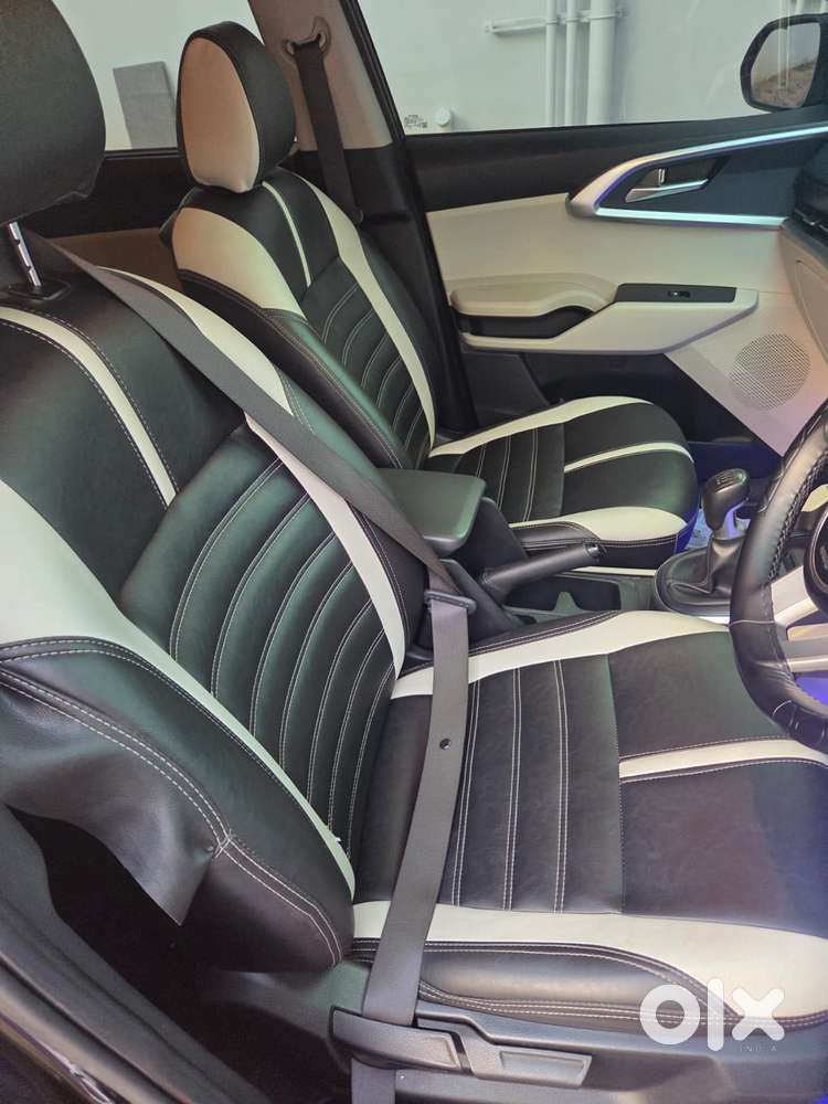 Kia Carens G 1.5 6mt Premium (o) 7-seater, 2024, Petrol