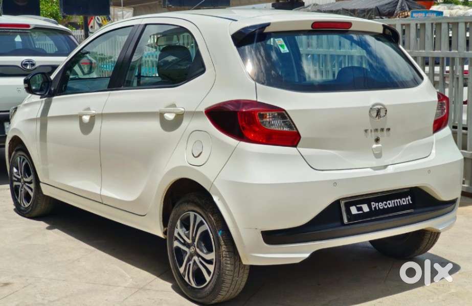 Tata Tiago 1.2 Revotron Xt, 2022, Petrol
