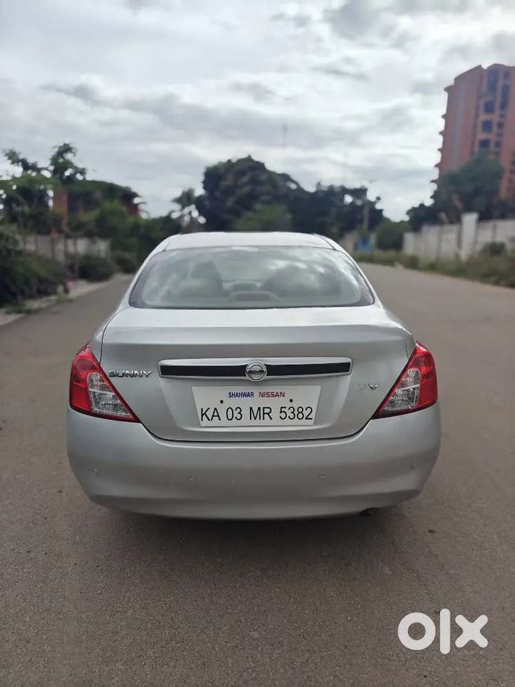 Nissan Sunny Petrol 2012 Model