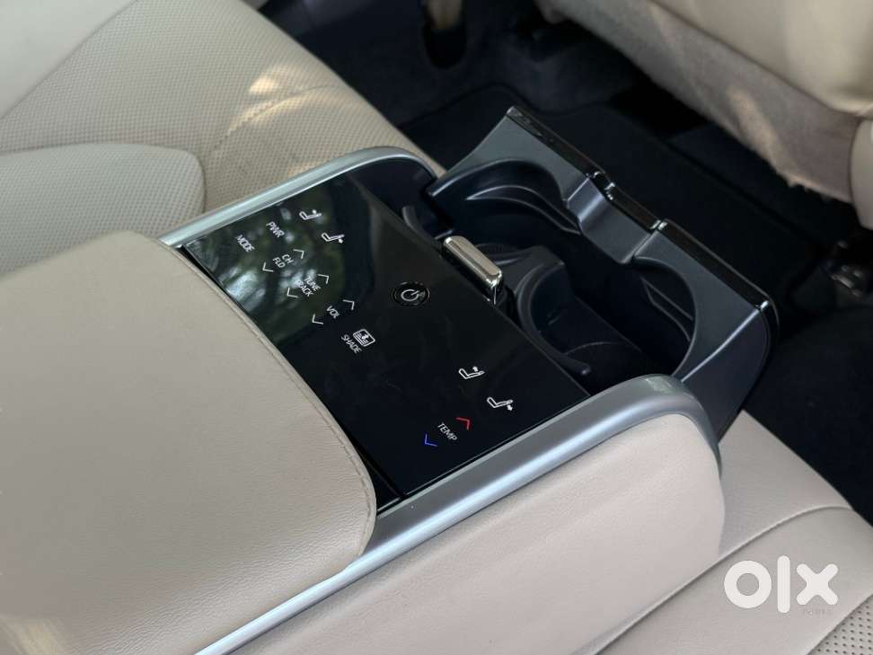 Toyota Camry [2019-ongoing] 2.5 Hybrid, 2024, Petrol