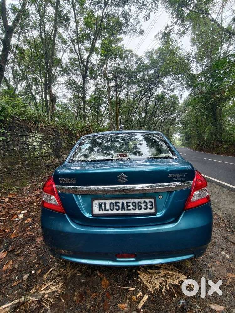 Maruti Suzuki Swift Dzire 1.2 Zxi Bsiv, 2012, Petrol