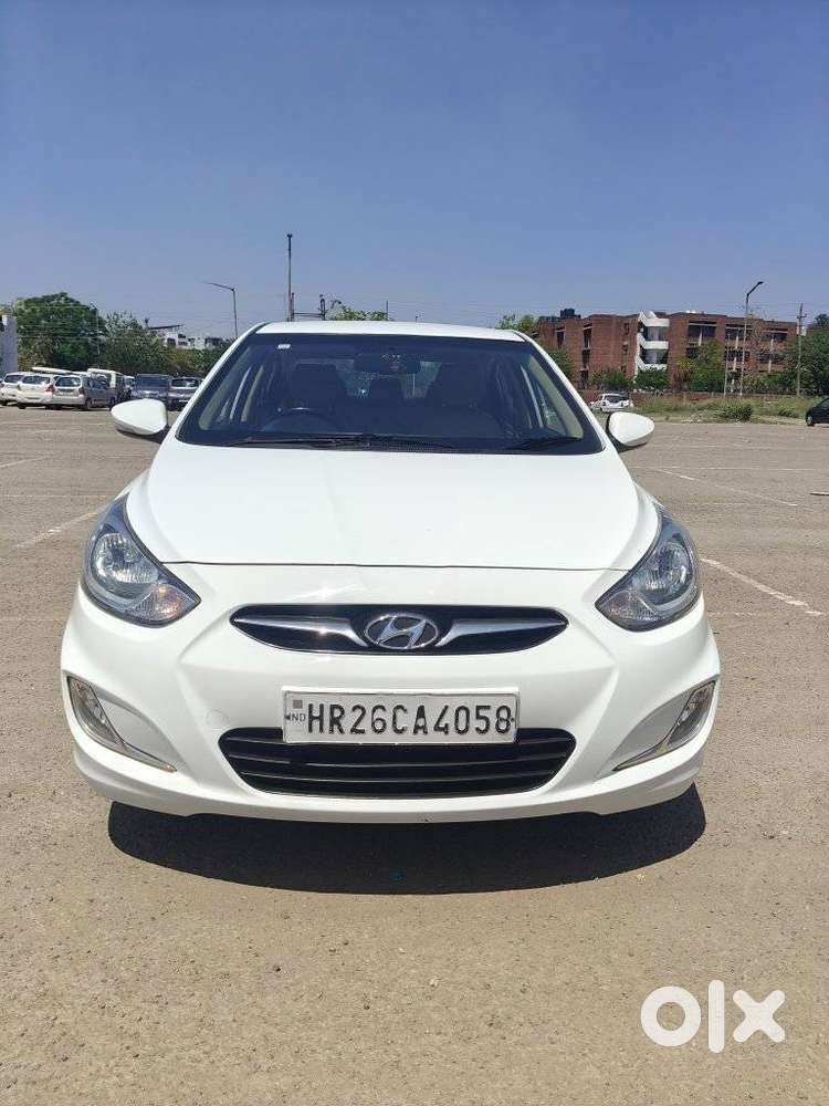 Hyundai Verna Transform 1.6 Sx Vtvt, 2013, Petrol