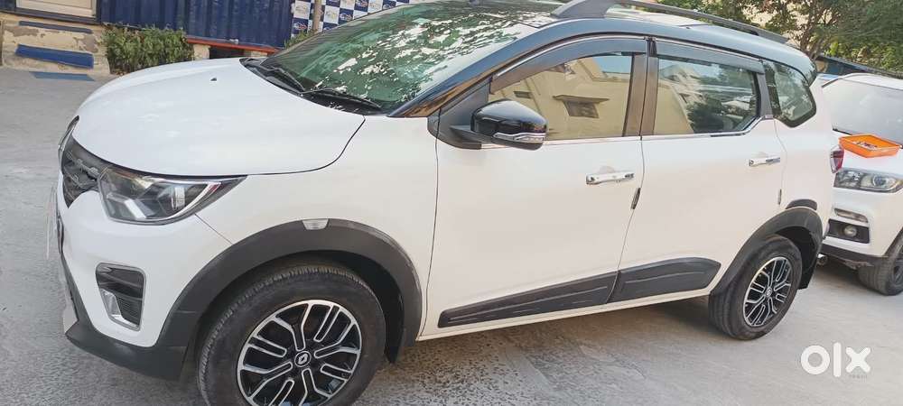 Renault Triber Rxz, 2020, Petrol