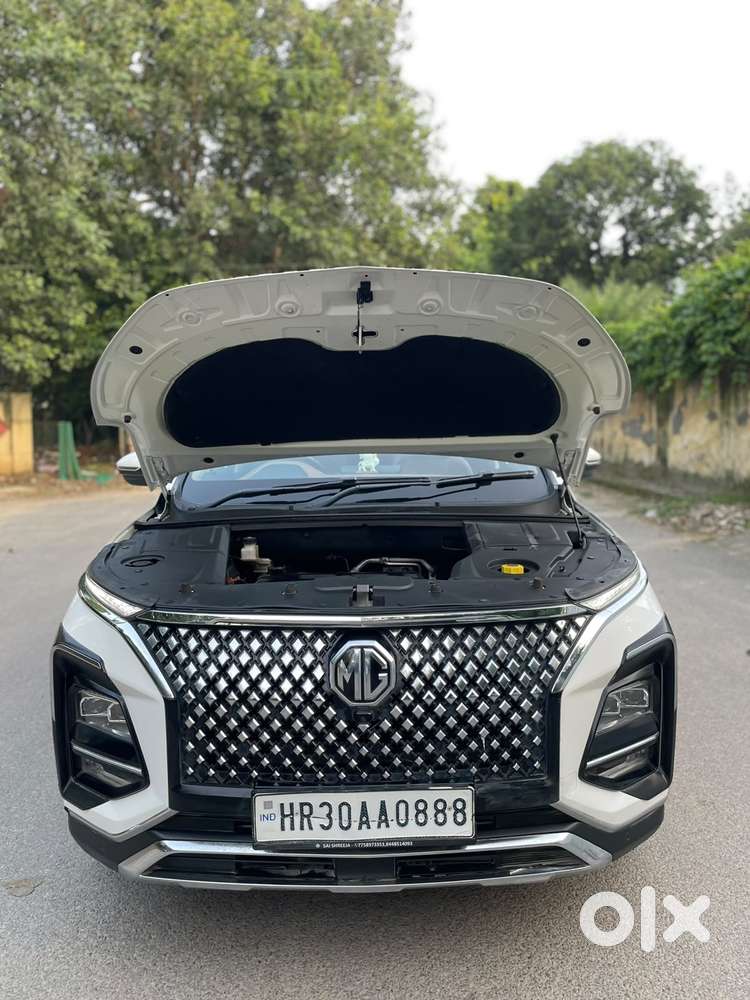 Mg Hector Plus Sharp Pro 1.5 Turbo Petrol Cvt 6 Str, 2023, Petrol