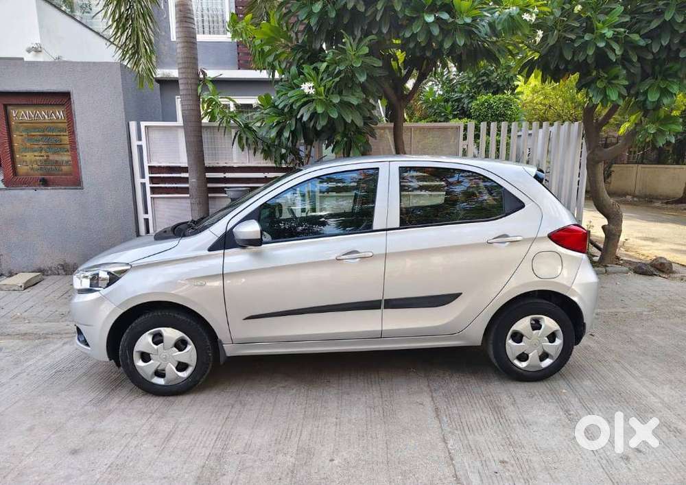 Tata Tiago 1.2 Revotron Xt (o), 2019, Petrol