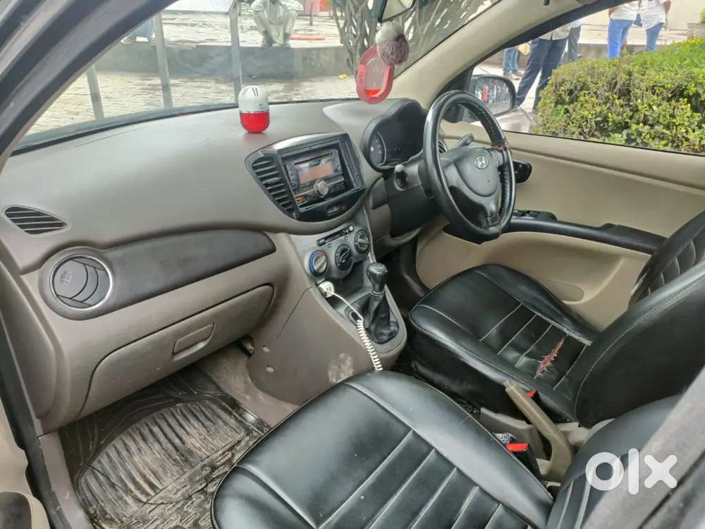 Hyundai I10 Asta Petrol 2012