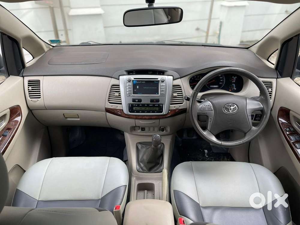 Toyota Innova 2.5 Vx 8 Str, 2012, Diesel