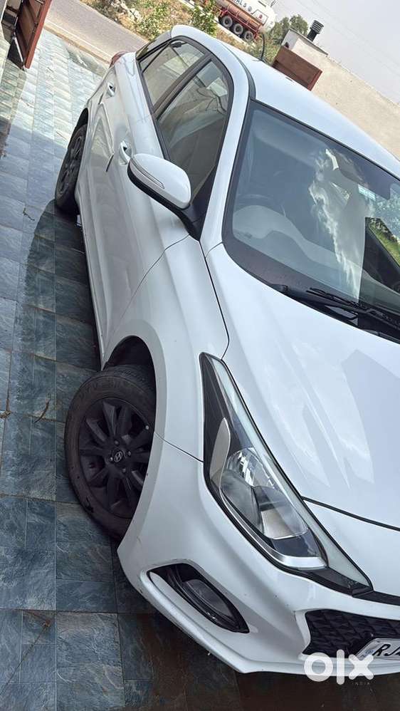 Hyundai Elite I20 2018 Petrol 99000 Km Driven