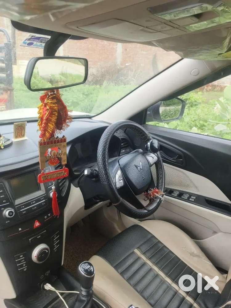 Mahindra Xuv300 1.2 W6 2023