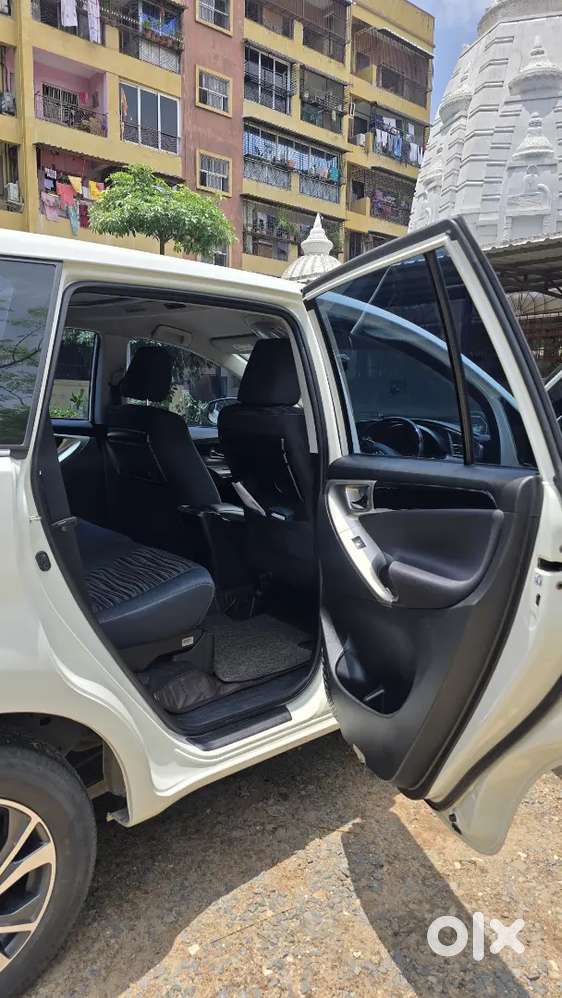 Toyota Innova Crysta 2021