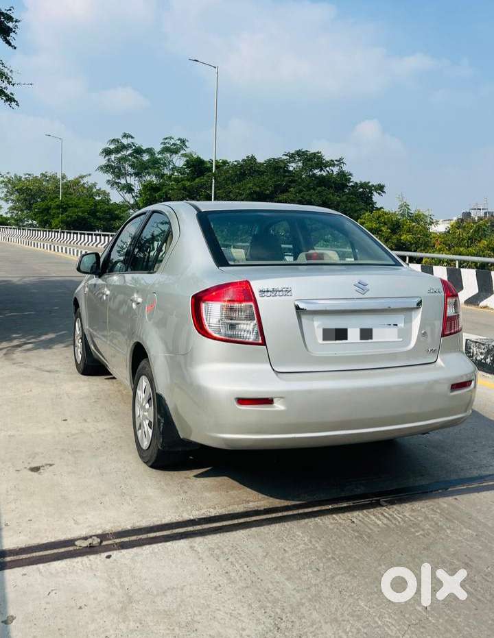 Maruti Suzuki Sx4 Vxi Bsiv, 2011, Petrol