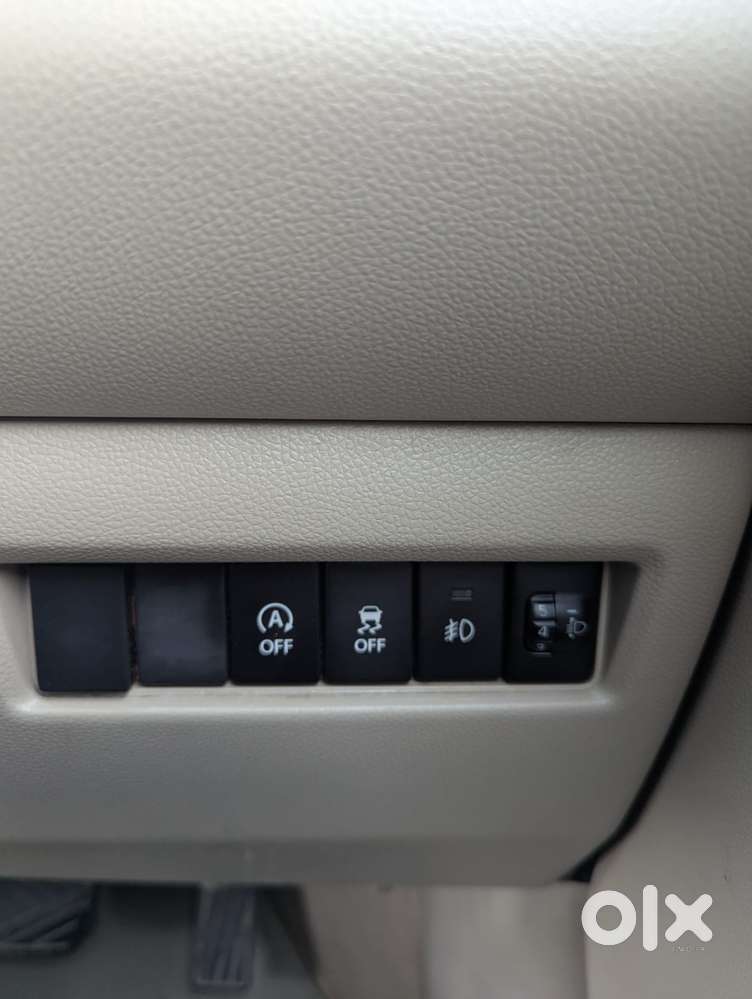 Maruti Suzuki Dzire Vxi Ags, 2021, Petrol