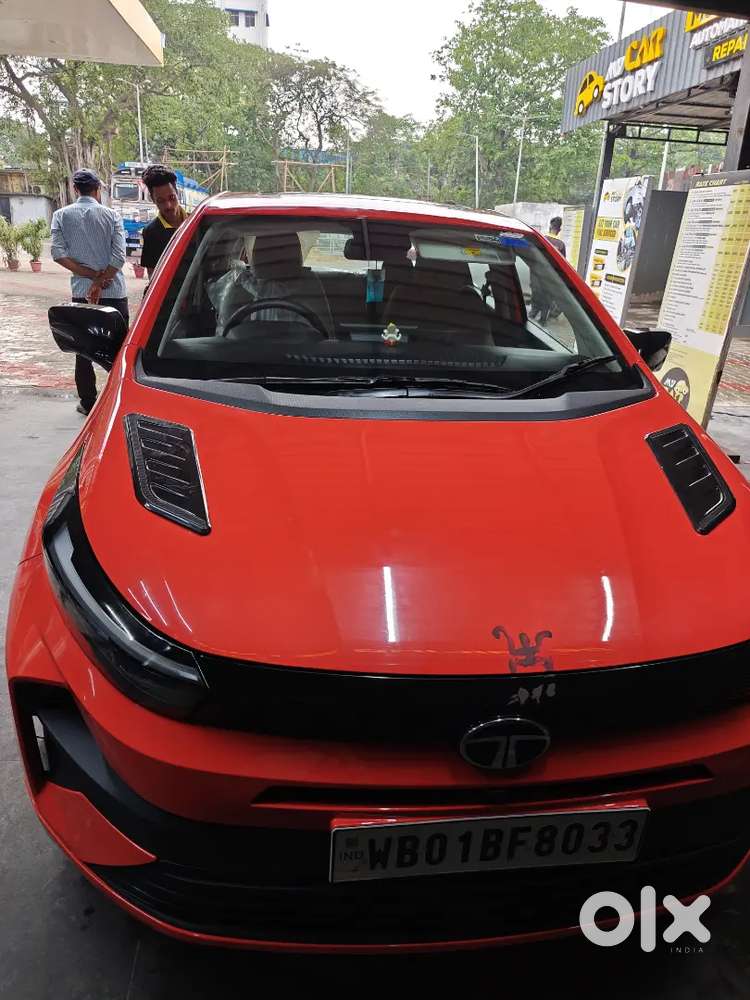 Tata Altroz Creative Petrol 2026